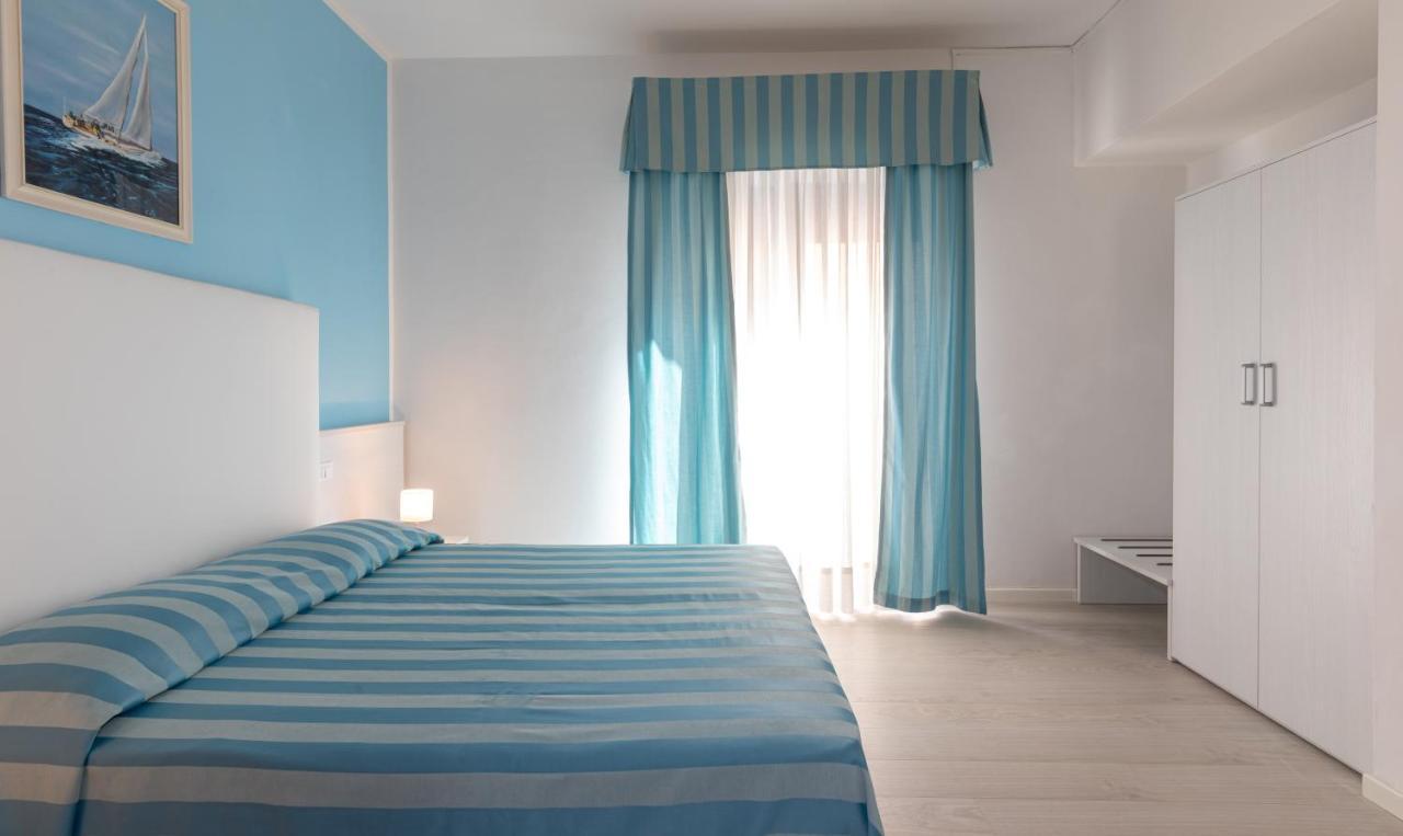 Hotel Paolina Лідо-ді-Єзоло Екстер'єр фото